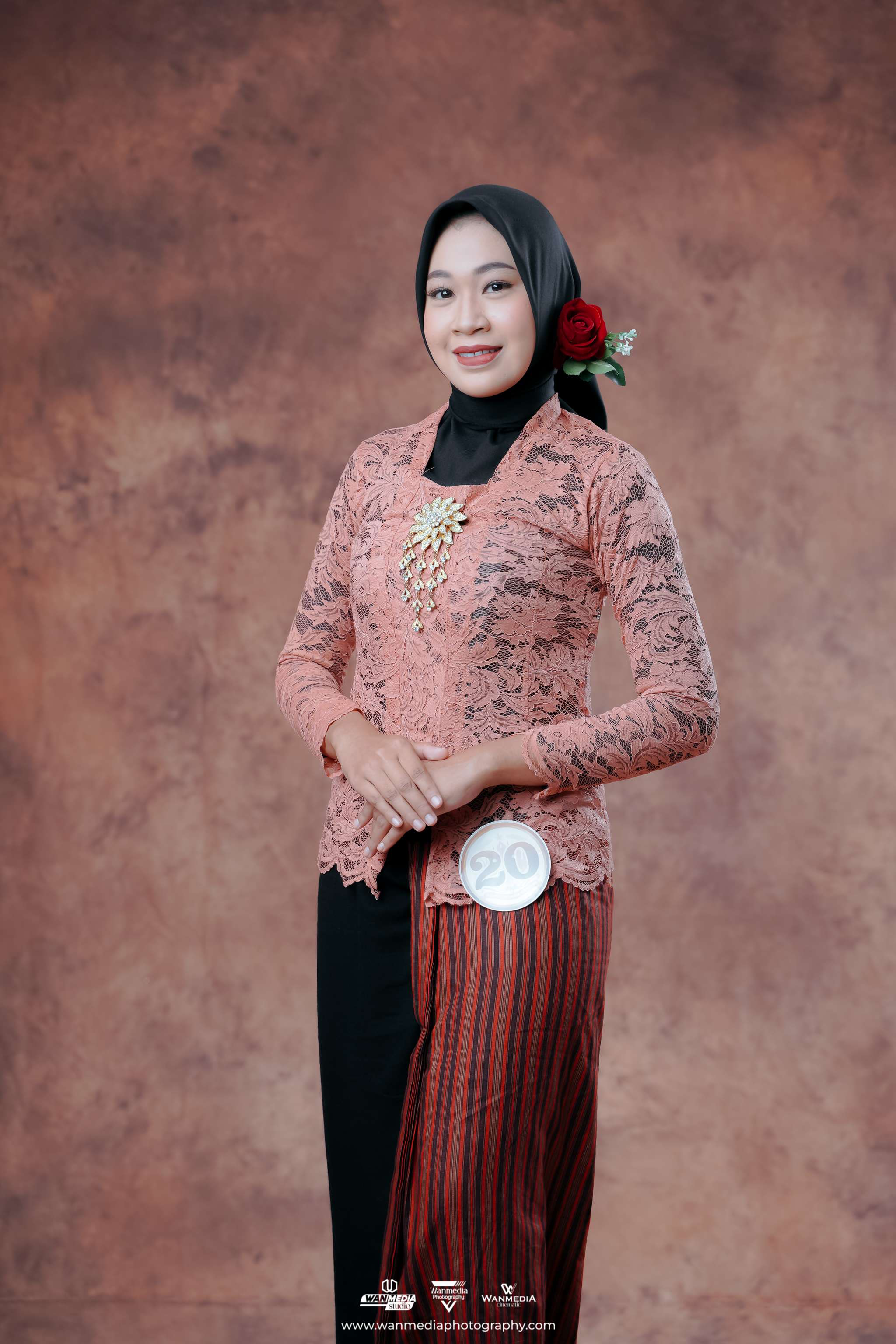 FARAH AZAHRA